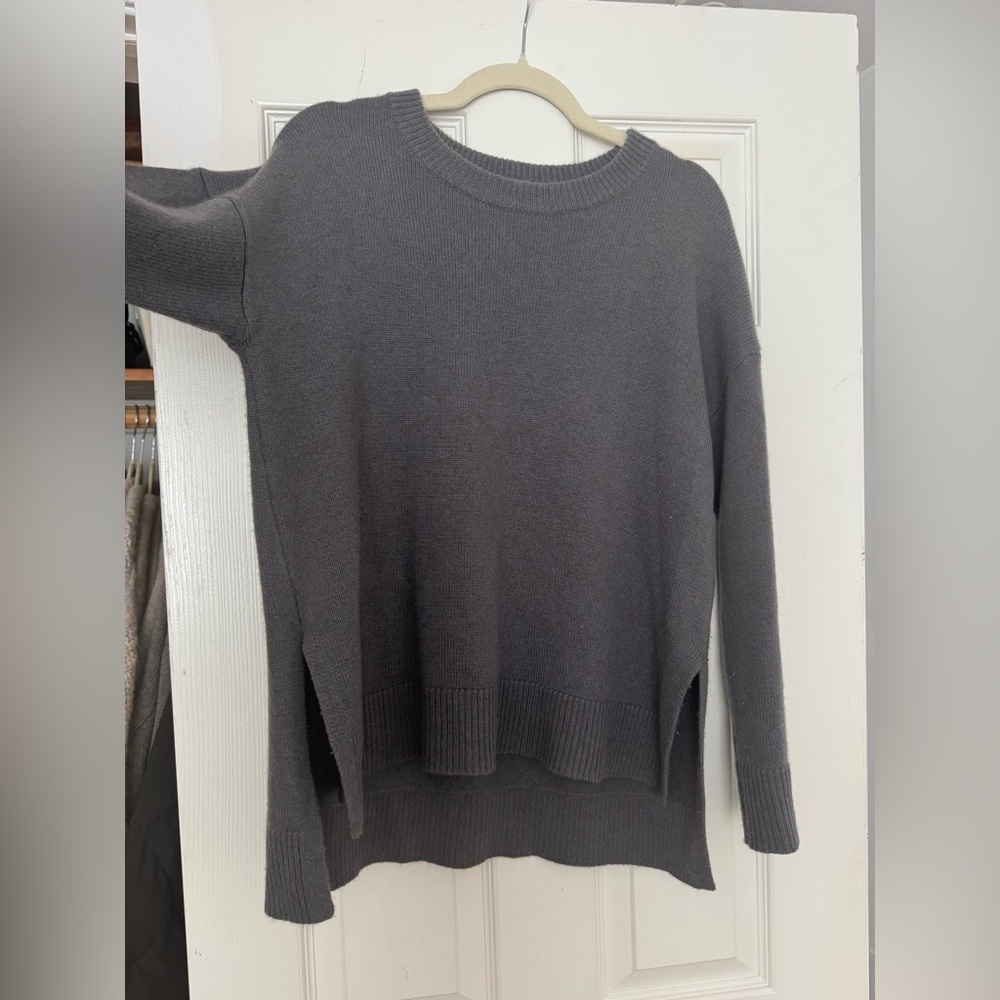 100% Cashmere Boyfriend Sweater - Picture 4 of 6